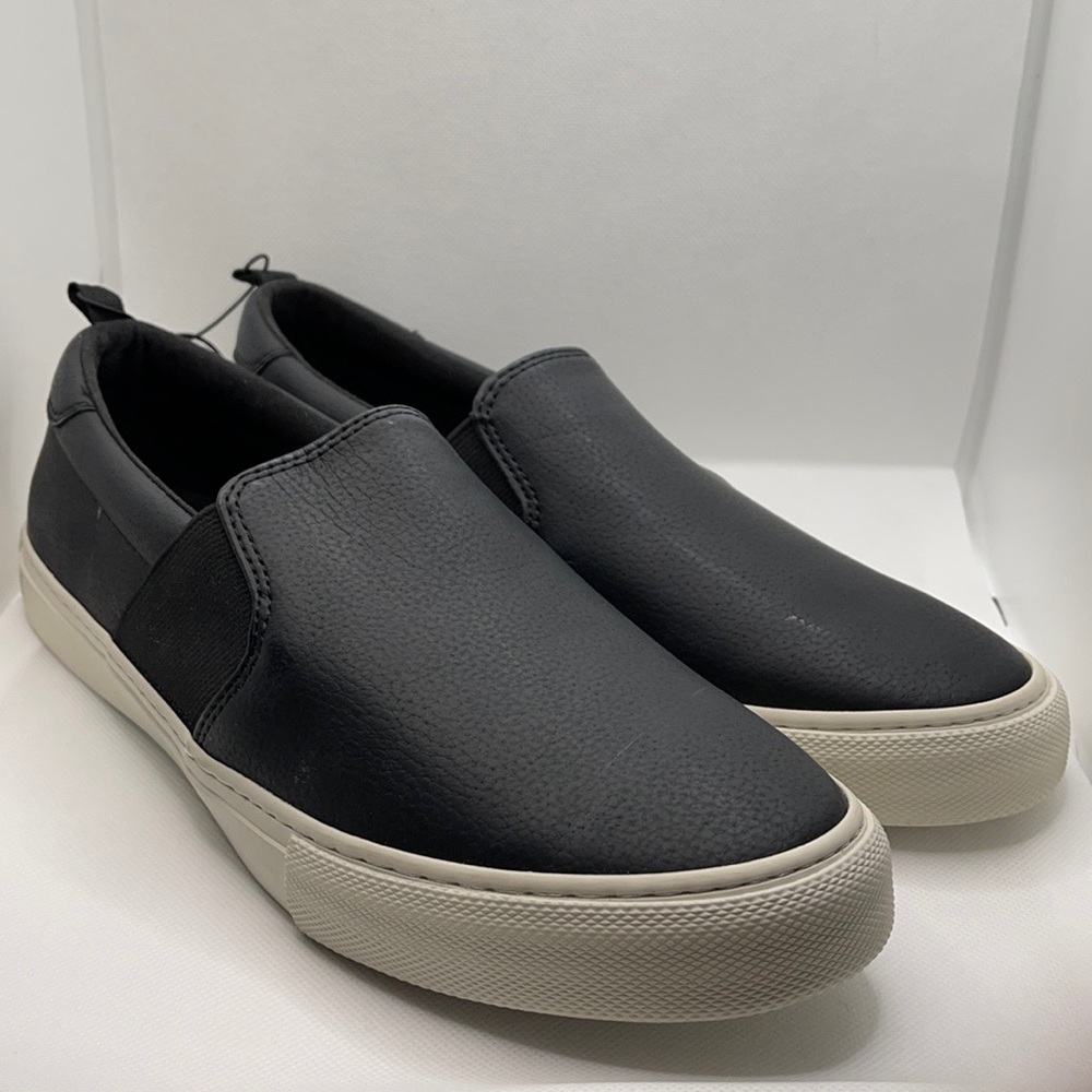 Banana Republic slip on sneakers